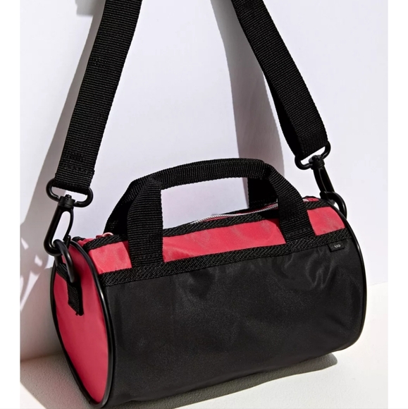 Urban Outfitters Crossbody - Picture 5 of 9